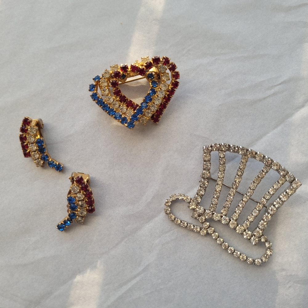Red White and Blue Brooches and Clip-on Earrings 4th of July